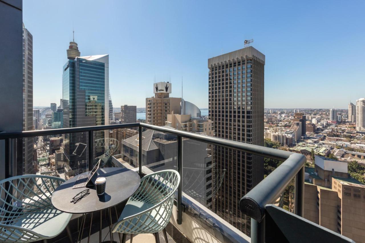 Meriton Suites Pitt Street, Σίδνεϊ Εξωτερικό φωτογραφία View from a balcony